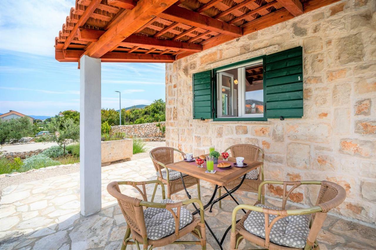 הוילה Račišće Vineyard House & Olive Grove House מראה חיצוני תמונה