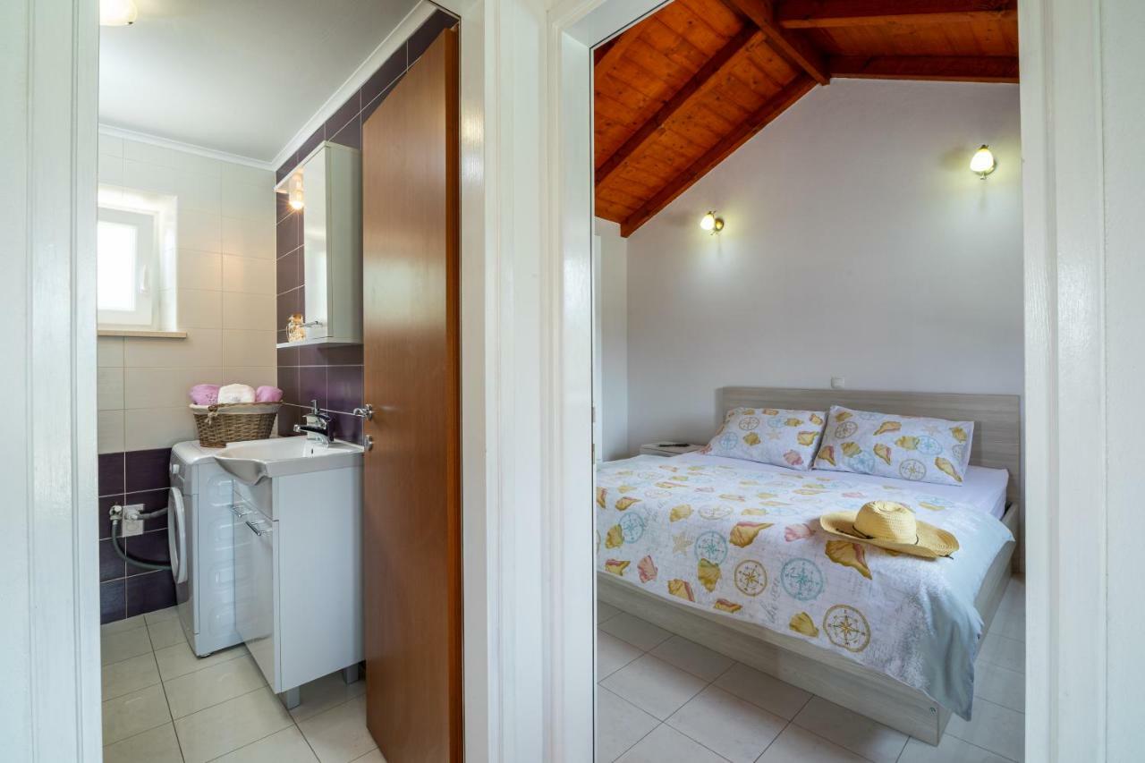 הוילה Račišće Vineyard House & Olive Grove House מראה חיצוני תמונה